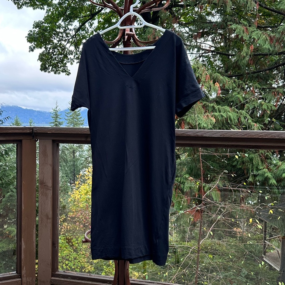 Kit and Ace “Front to Back” Pima Cotton Dress-with pockets!